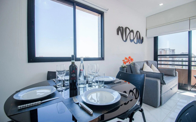 Duplex Em Pinheiros Com Vista Incrível, Piscina, Ac