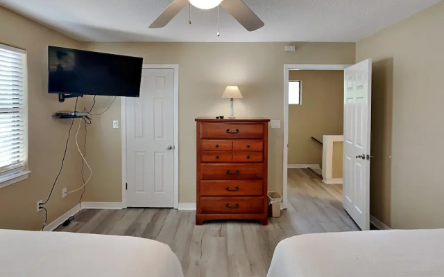 The Yellow House by Southern Vacation Rentals