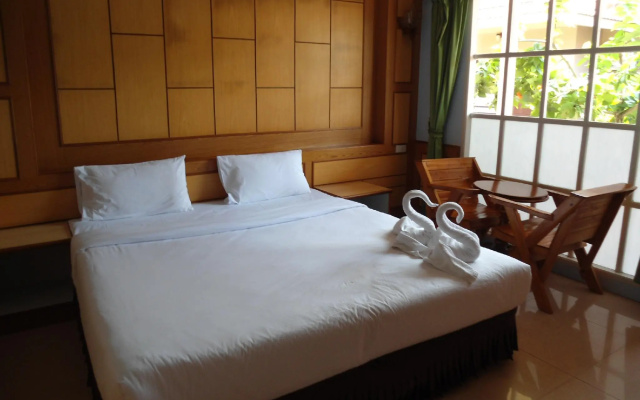 Metro Sand and Sea Resort. (SHA Extra Plus)