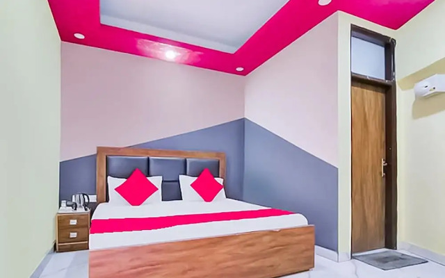 Hotel Classic By Roomshala - Nizamuddin Dargah