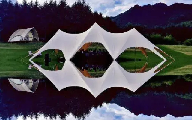Jiuzhaigou Yunfengli International Outdoor Camp