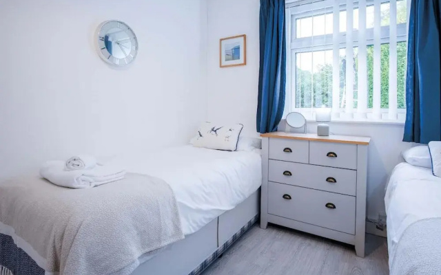 Bayview 58 - 2 Bedroom Chalet - Bayview Oxwich