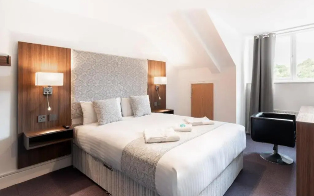 Rivers Hotel