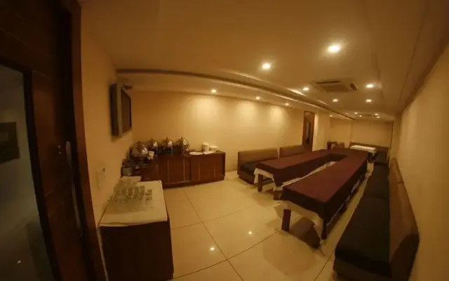 Hotel Dolphin
