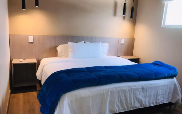Isak Hotel & Golf Airport