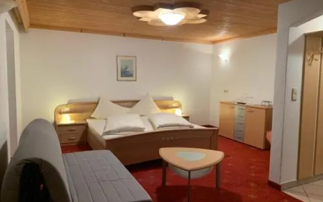 Hotel Gasthof Zum Grünen Baum