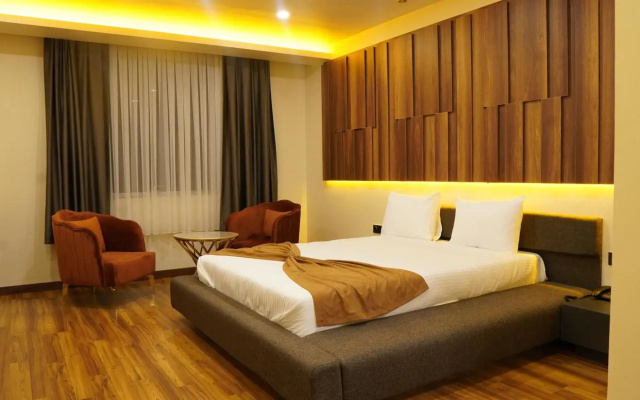 Amber Palace Hotel