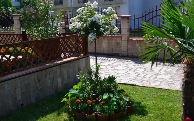 Saint George Family Hotel