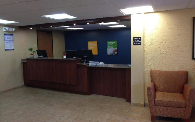 Motel 6 Elk Grove Village, IL