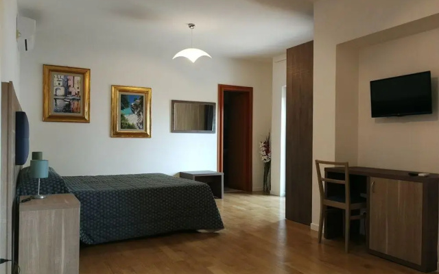 Malì Guest House & Terrace Bar