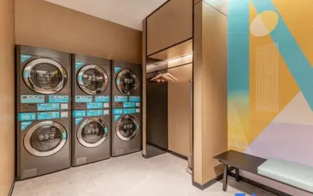 Ni Hao Hotel (Wuhan Wangjiawan Yulong Road Subway Station)