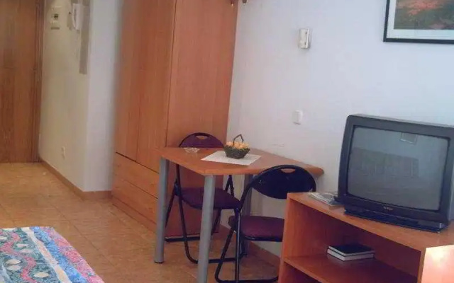 Apartamentos Blanco y Negro