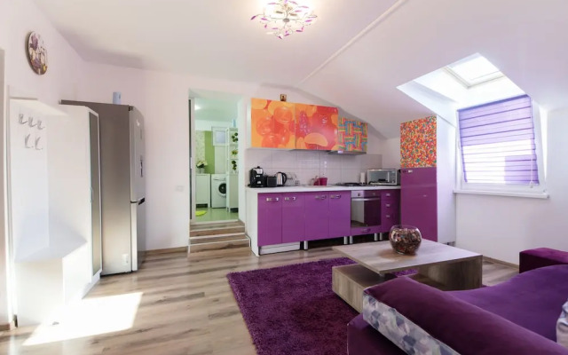 City Center Queen Apartment