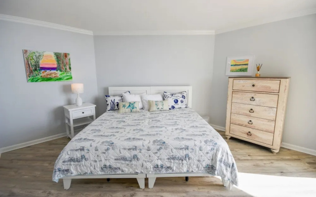 Ocean Creek Kk-14 2 Bedroom Condo by RedAwning