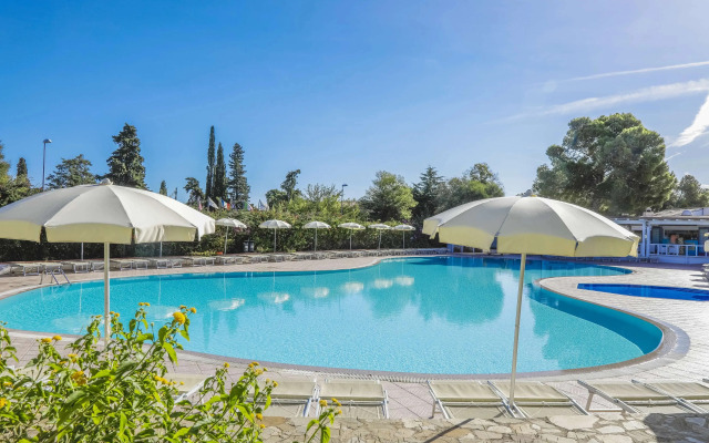 Nicolaus Club Li Cucutti