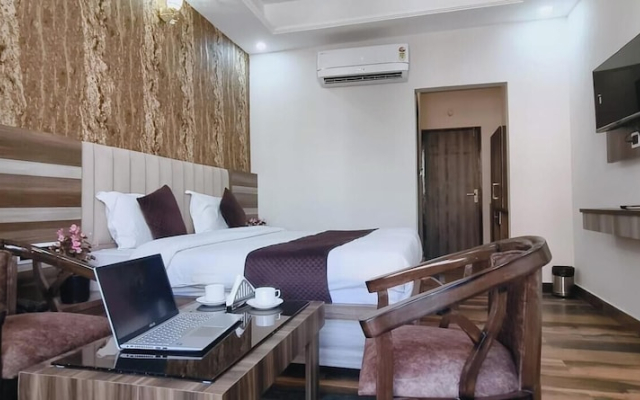 Lotus Infinity Hotel Haridwar by Akshay