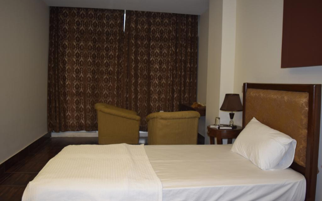 Green Palace Guest House
