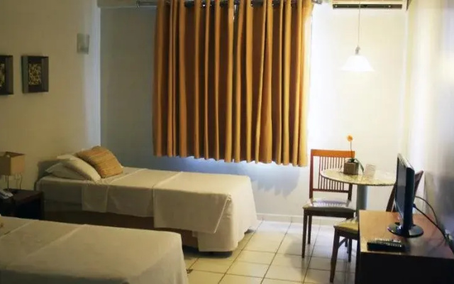Tarik Fontes Plaza Hotel