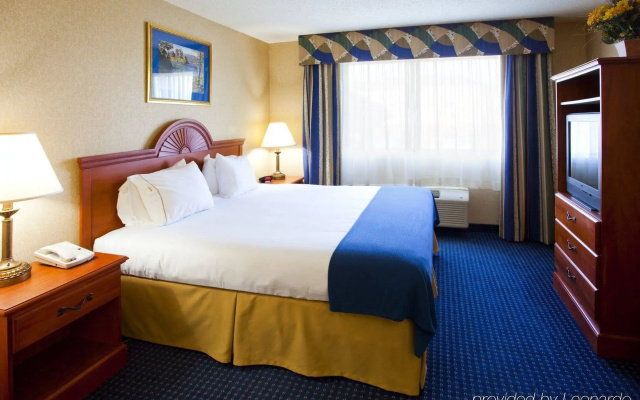 Holiday Inn Express Syracuse Airport by IHG