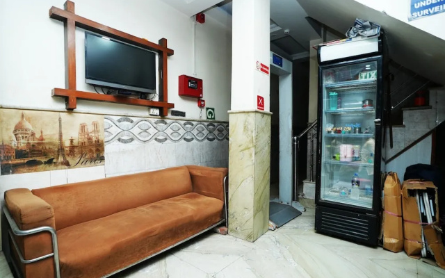 Hotel Ashirwad near New Delhi Railway Station, Paharganj