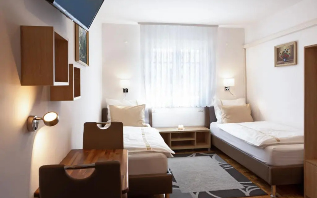 Rooms Gril