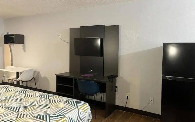 Studio 6 Suites Hurricane, Wv