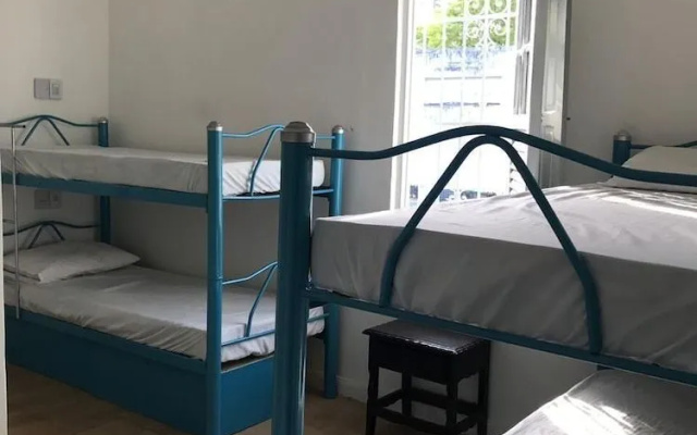 Ribeira dos Arrecifes Hostel