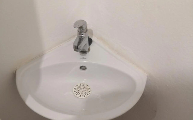 Economy flat 18 minutes from Vaclavske namesti