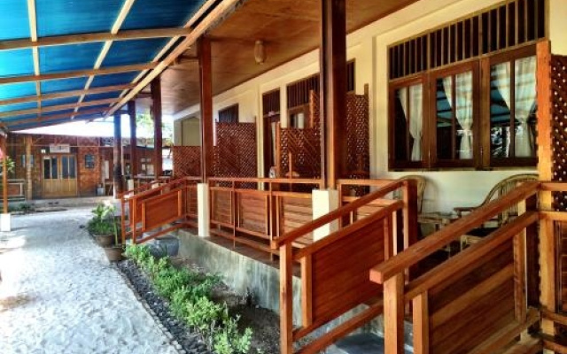Two Fish Resort Bunaken