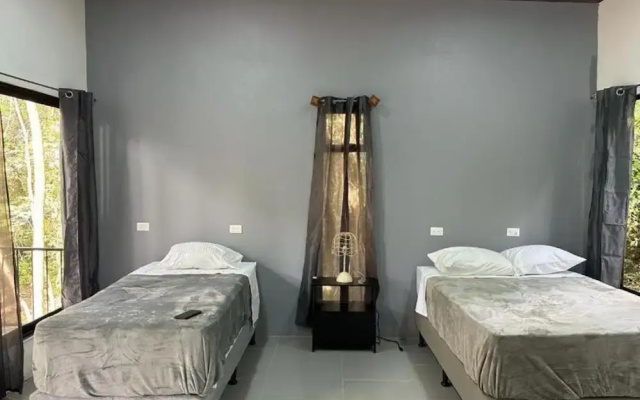 Hotel Roca Verde