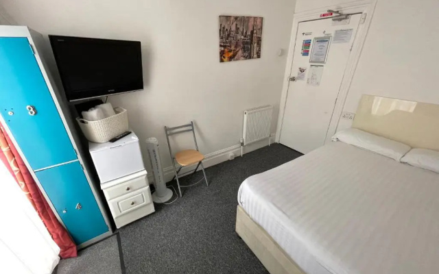 Backpackers Hotel