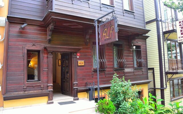 Alp Guesthouse Турция, Стамбул - отзывы, цены и фото номеров - забронировать отель Alp Guesthouse онлайн вид на фасад