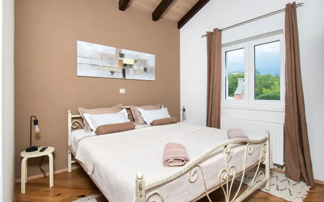 Villa Whitestone