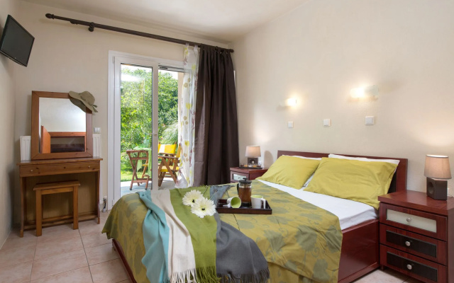 Natura Bungalows