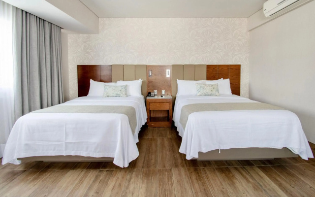 Plaza Diana Hotel