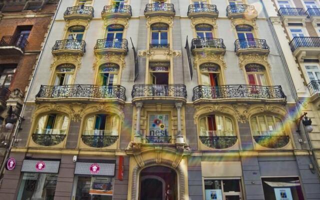 Отель Red Nest Hostel Испания, Валенсия - отзывы, цены и фото номеров - забронировать отель Red Nest Hostel онлайн вид на фасад