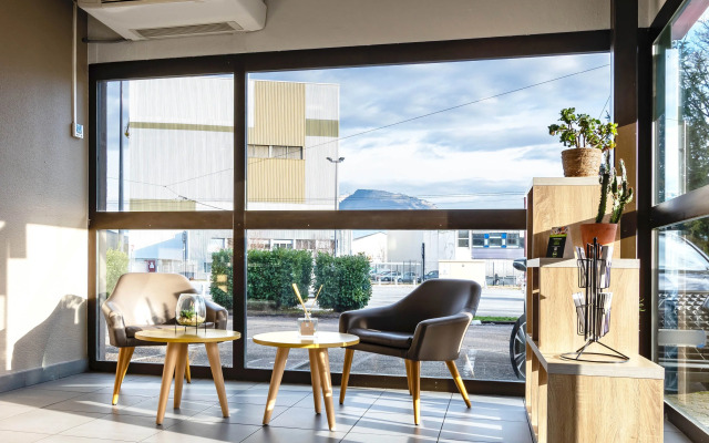 B&B HOTEL Grenoble Centre Verlaine