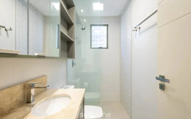 Apt w/ Gourmet Balcony 550m From the Beach Lle0204
