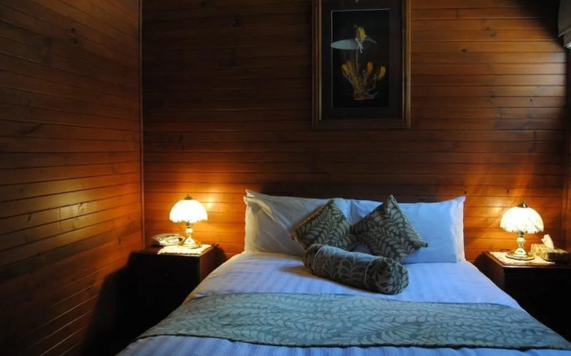 Clarendon Chalets