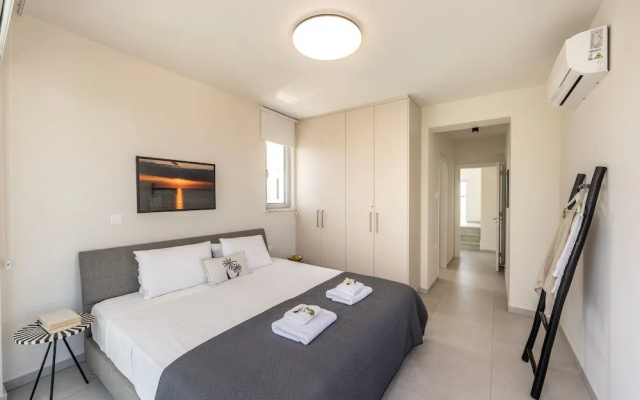 Protaras Leomi Seaview Villa