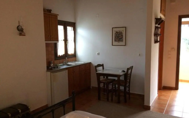 Alexandraki Rooms