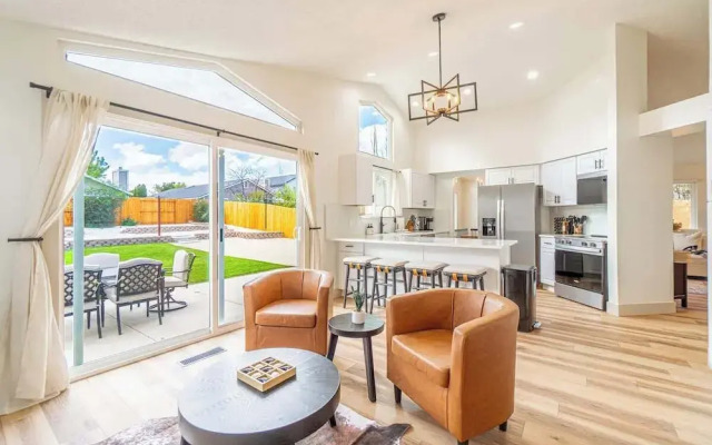 Modern Western Retreat Pet-friendly 4bed/2bath