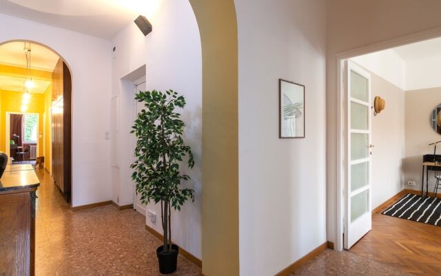 2 Bedrooms Apartment in the City Center 1