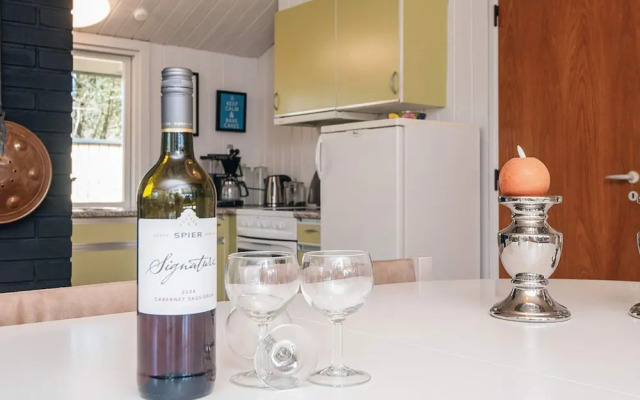 6 Person Holiday Home in Hemmet