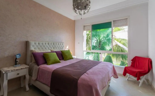 Superbe appartement avec piscine à Harhoura Témara