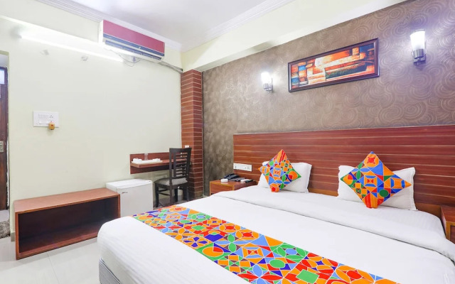 Fabhotel Royal Ville