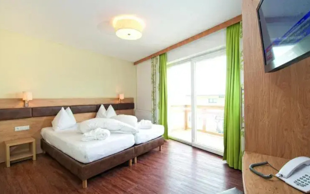 Hotel Alpina