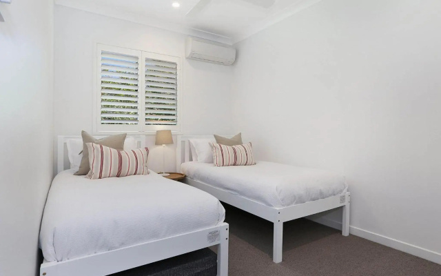 Byron Beachside 8