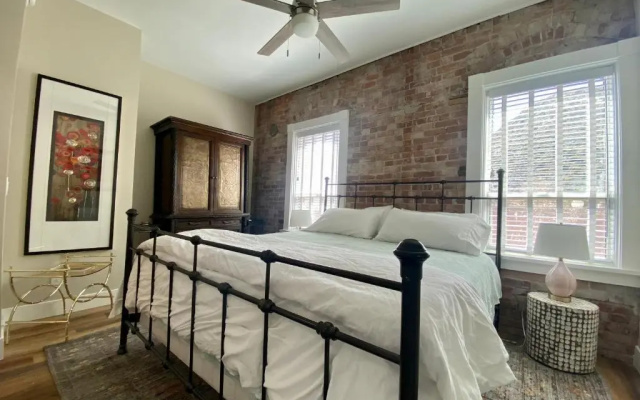 Bisbee Brownstone Suites