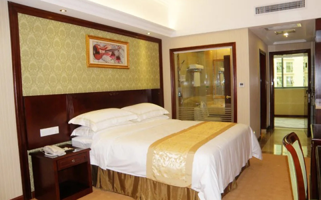 Vienna Hotel Shenzhen Fuyong Qiaotou Branch